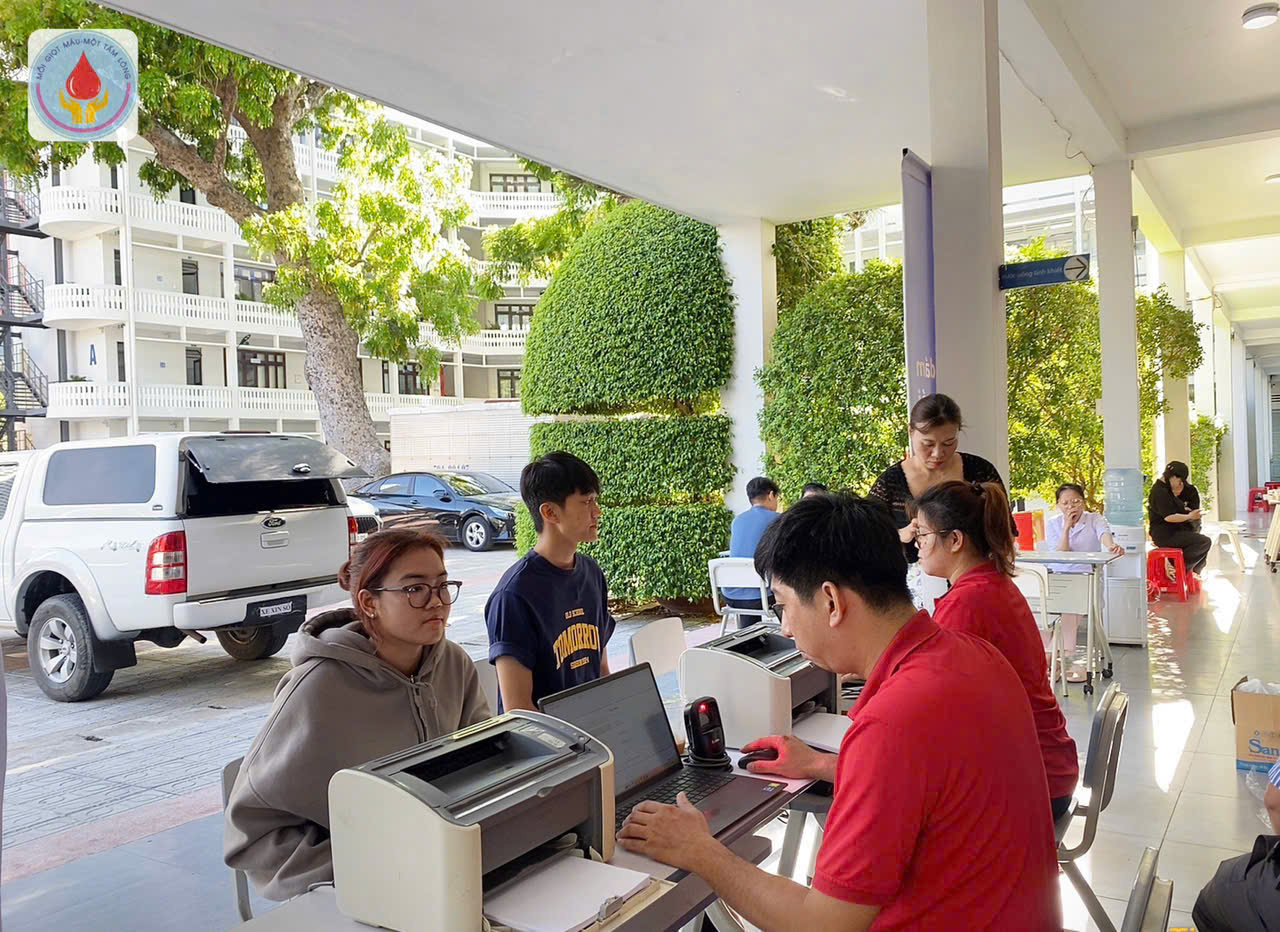 Khơi dậy tinh thần nhân ái từ phong trào hiến máu học đường